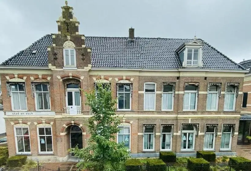Standard-studio King-vuode, Bij De Rode Deur