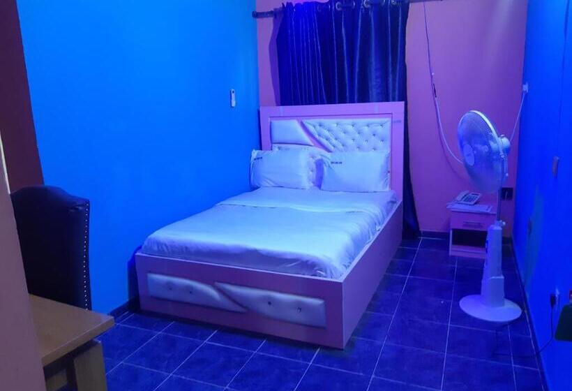 اتاق لوکس یک تخته, Block 3 Hotel And Suites