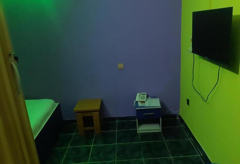 اتاق استاندارد یک نفره, Block 3 Hotel And Suites