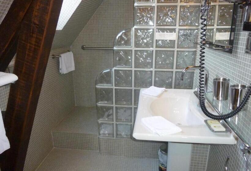 스탠다드 룸, Auberge Du Val Au Cesne