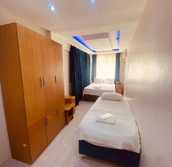 Standard Triple Room, Diva