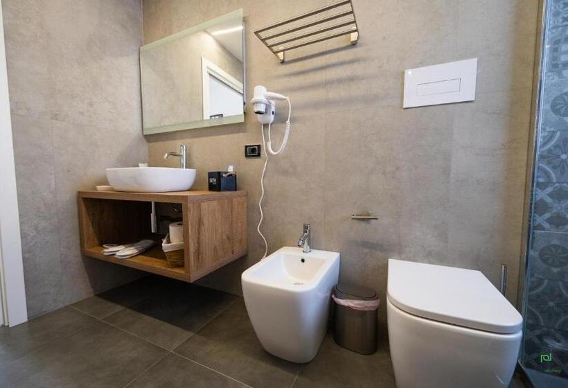 海の見える1ベッドルームアパートメント, New River