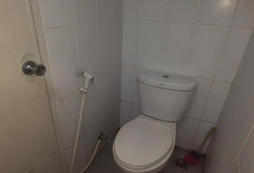 デラックスルーム, Oyo Life 93139 Apartemen Grand Sentraland By Evi