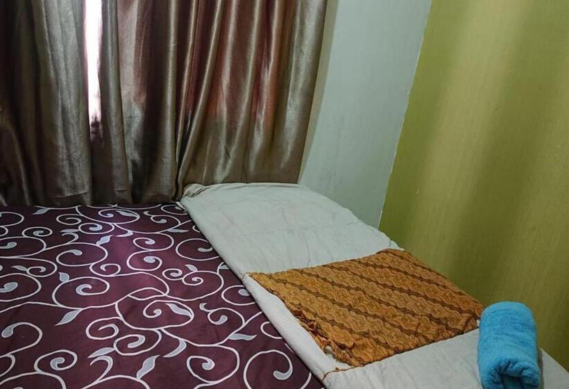 Номер Deluxe, Oyo Life 93139 Apartemen Grand Sentraland By Evi
