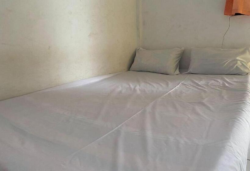 豪华房间, Oyo Life 93156 Rumah Kosan