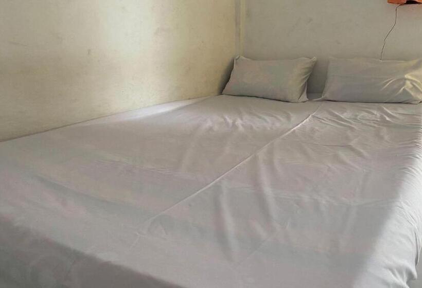 豪华房间, Oyo Life 93156 Rumah Kosan