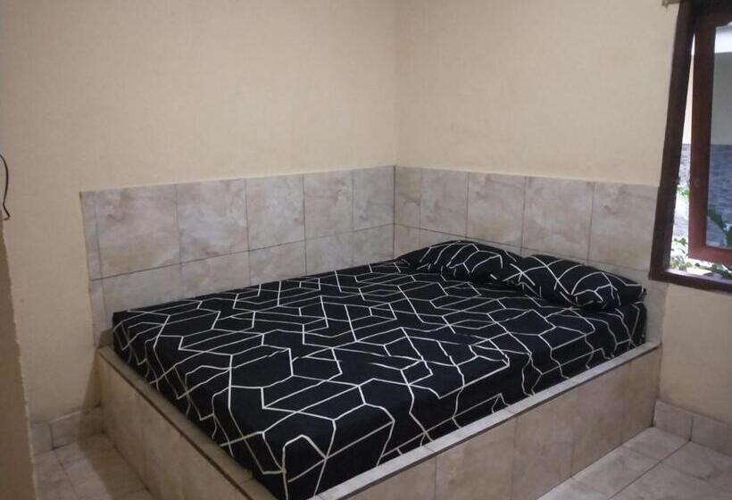 Номер Deluxe, Oyo Life 93156 Rumah Kosan