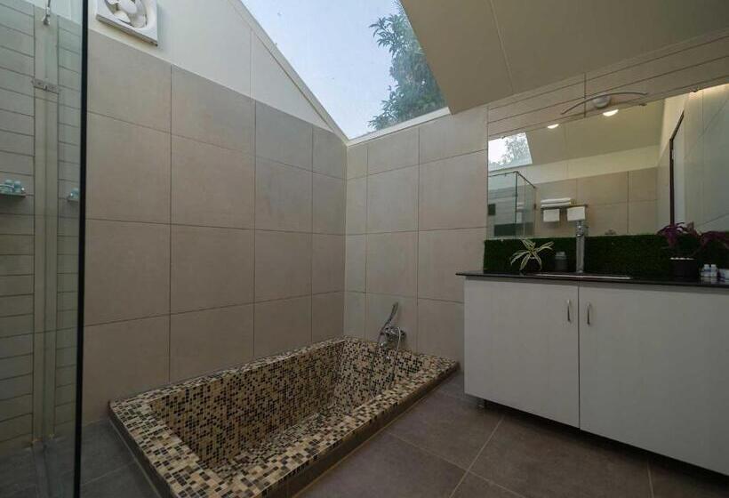 Номер Deluxe, Saachi Villagio Resort