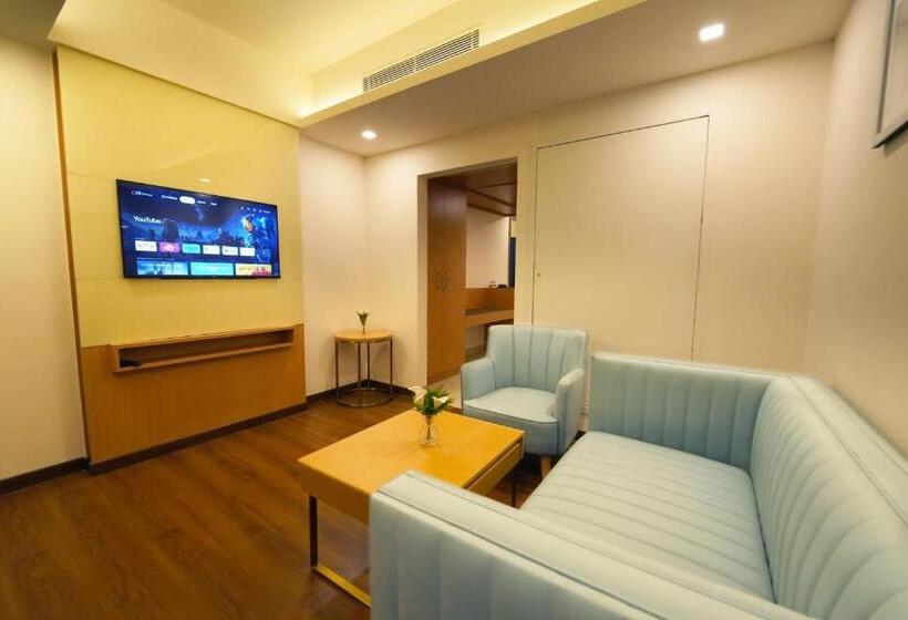 行政套房, Turmeric