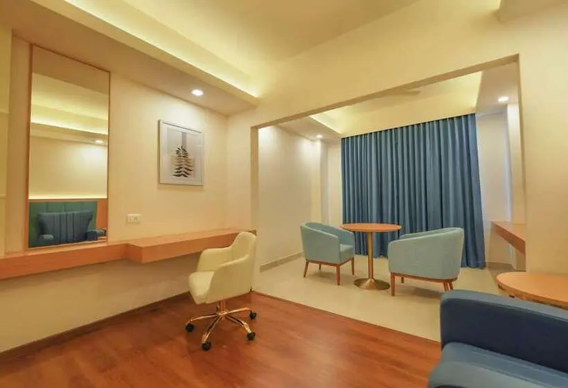 Deluxe Room, Turmeric