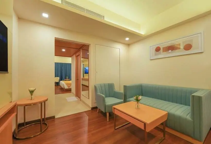 Deluxe Room, Turmeric