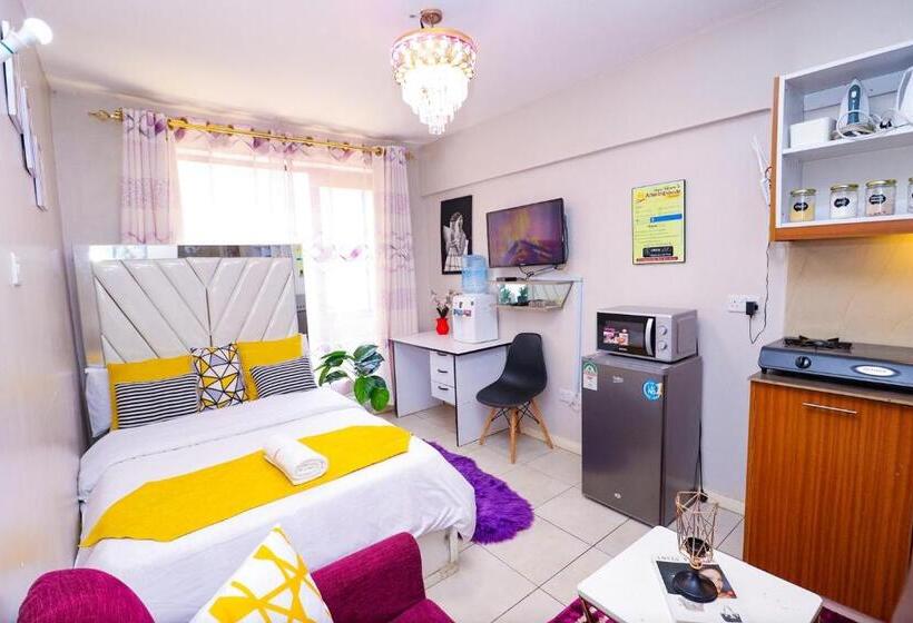 اتاق استاندارد, Hennessywhitehouse