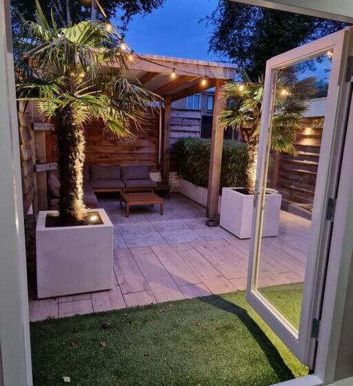 شقة غرفة واحدة, Pats Tuinkamergratis Parkeren