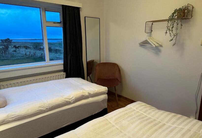 اتاق استاندارد با سرویس بهداشتی مشترک, Selið Farm Stay   Guesthouse