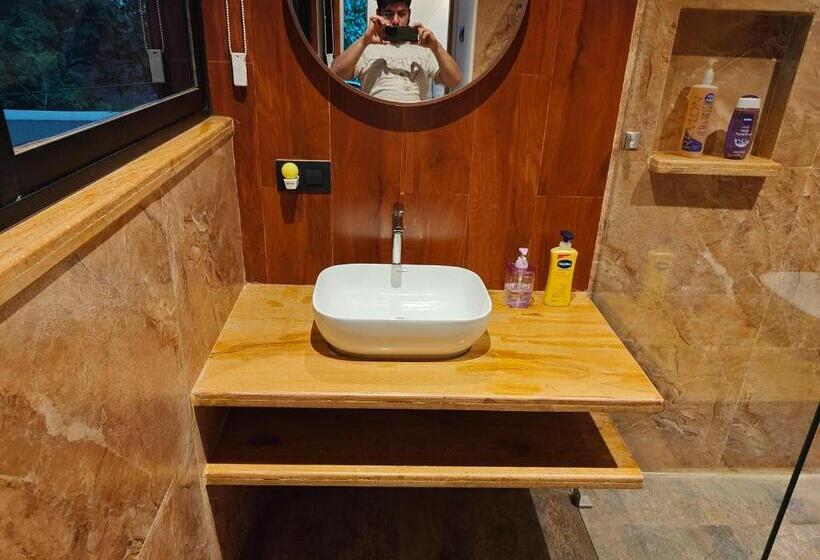 1 Sovrums Duplex Lägenhet, Whitemist By Shellters