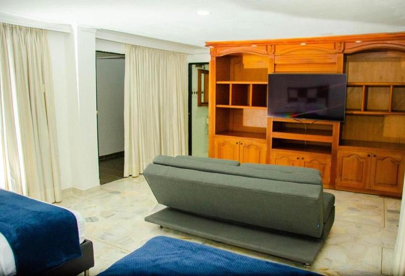 חדר משפחתי, Casa Hotel Los Arboles