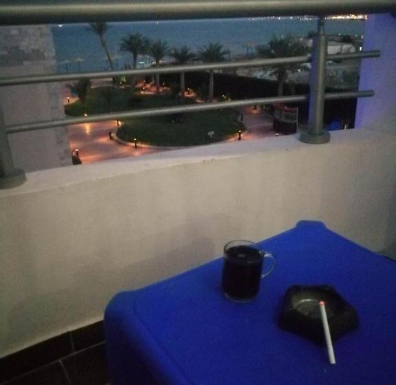 استودیوی استاندارد با چشمانداز دریا, Chalet Front The Beach