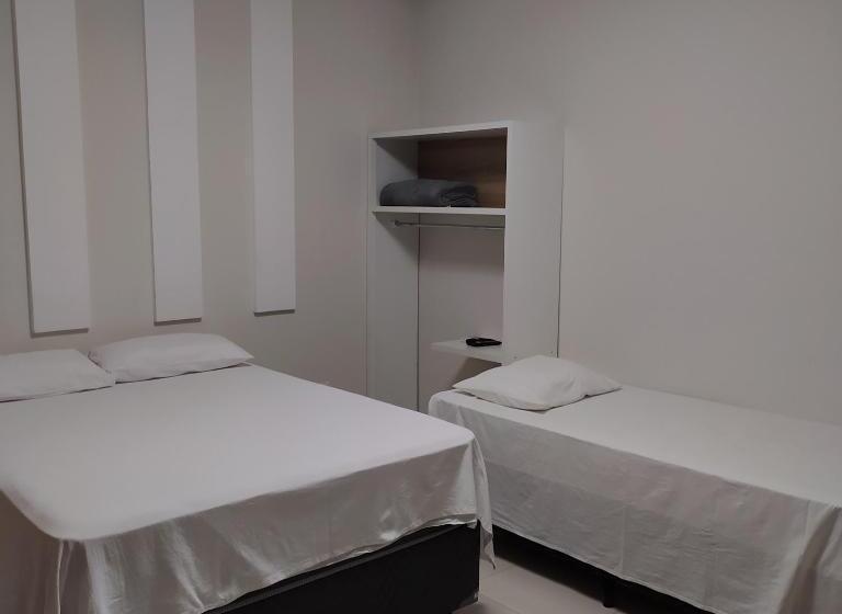 חדר משפחתי, Dalu Caetité Ba