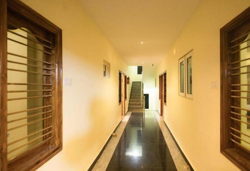 Семейный Номер Вид на Горы, Beestay Hotels Elite Park Tirupati