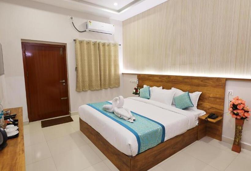 غرفة ديلوكس, Grand Square