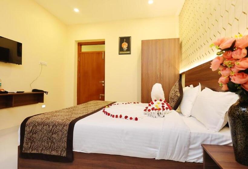 Family Suite, Grand Square