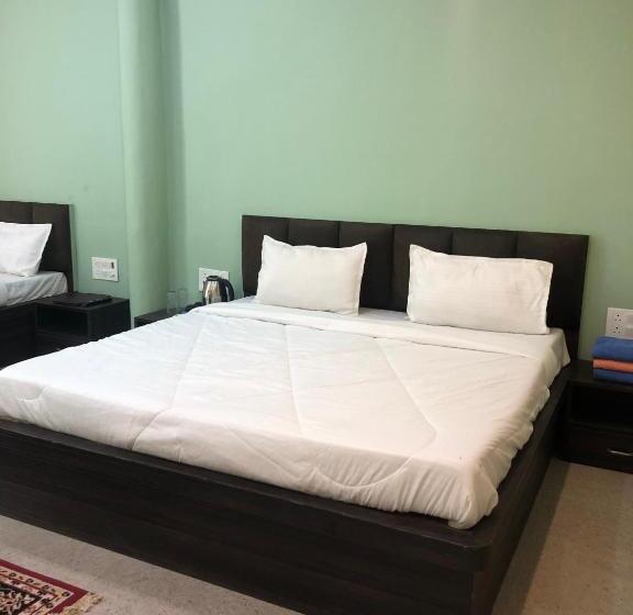 Quarto Deluxe, Matoshree Green Stay Sariska
