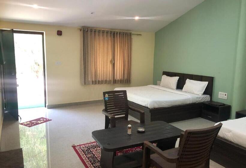 Quarto Deluxe, Matoshree Green Stay Sariska