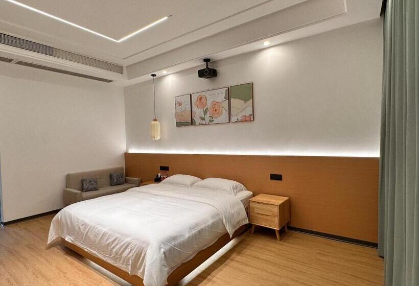 Стандартный Номер Кровать Кинг, Slowdown Hostel Wulong