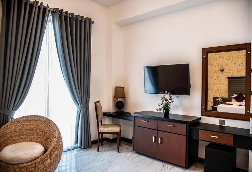 غرفة ديلوكس, The Pharo