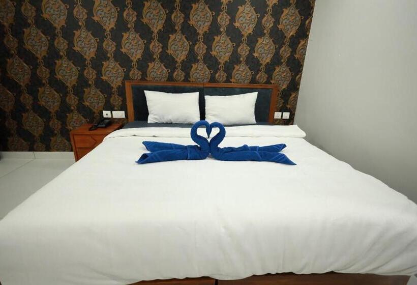 جناح إدارى, Wayanad Palace