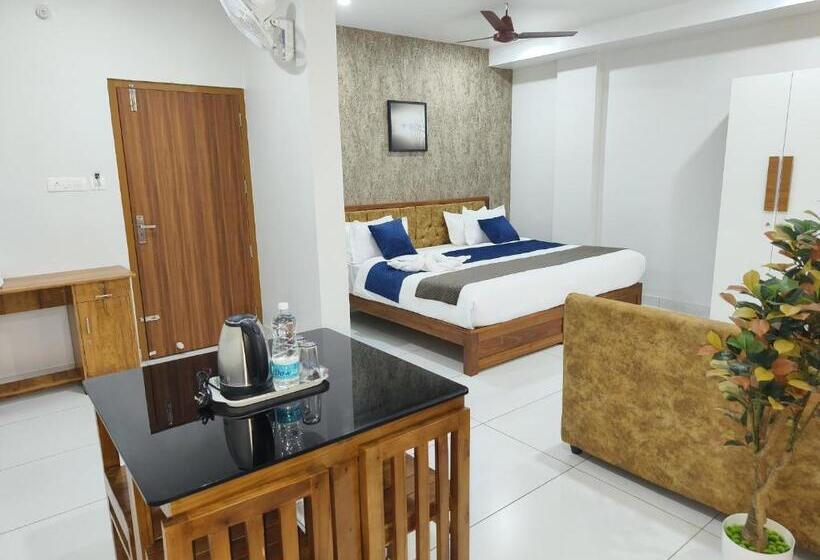 Люкс Повышенной Комфортности, Wayanad Palace