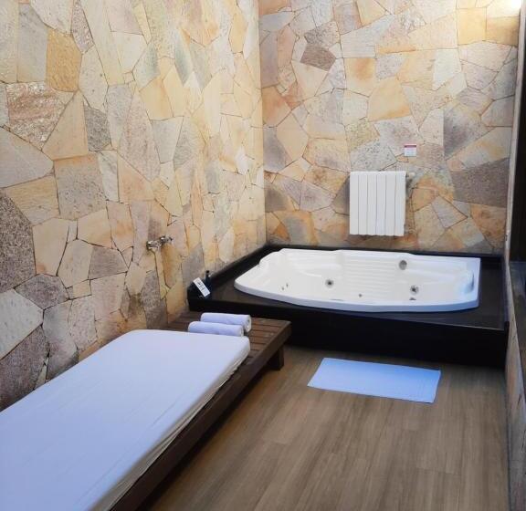 ハイドロマッサージバス付きスイート, Luv Gardens Motel   Adults Only