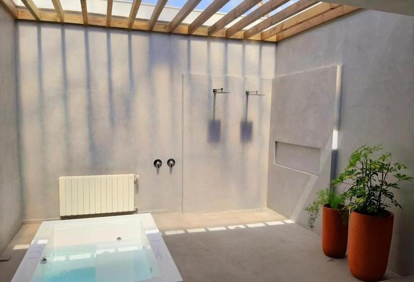 ハイドロマッサージバス付きスイート, Luv Gardens Motel   Adults Only