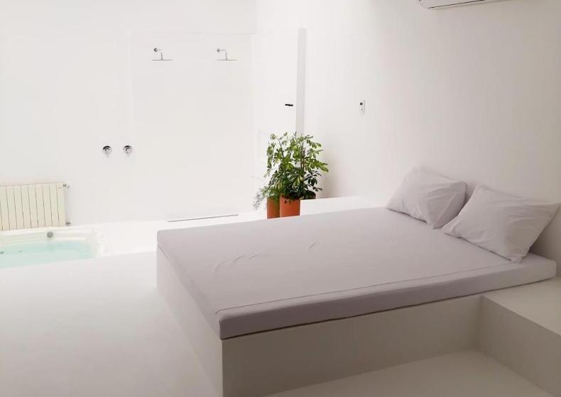 ハイドロマッサージバス付きスイート, Luv Gardens Motel   Adults Only