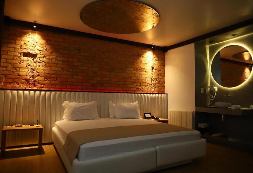 Suite with Pool, Luv Gardens Motel   Adults Only