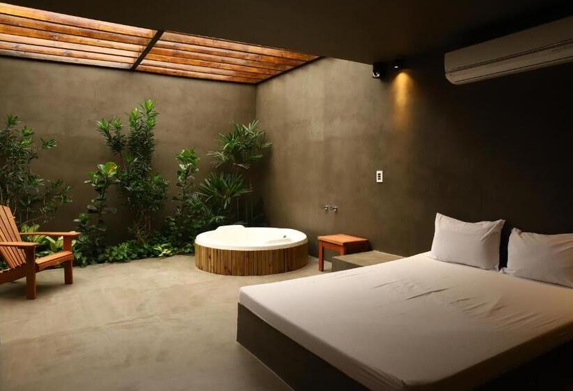 자쿠지 스위트, Luv Gardens Motel   Adults Only