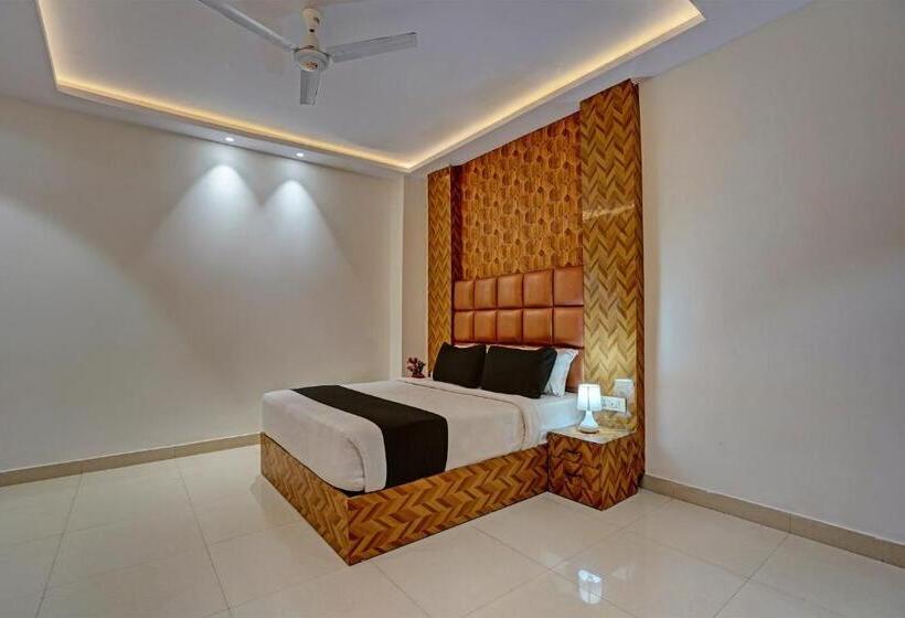 Трехместный Номер Deluxe, O Skycity