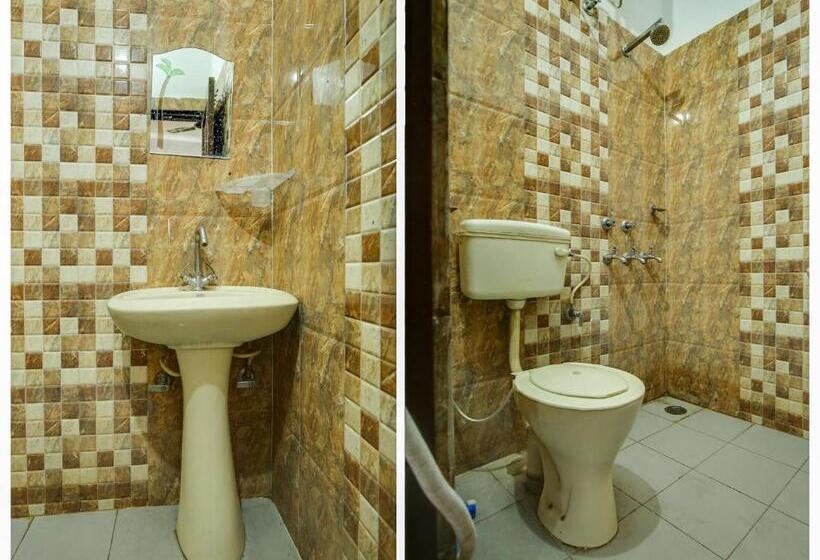 Трехместный Номер Классика, Oyo Hotel Sun Stone