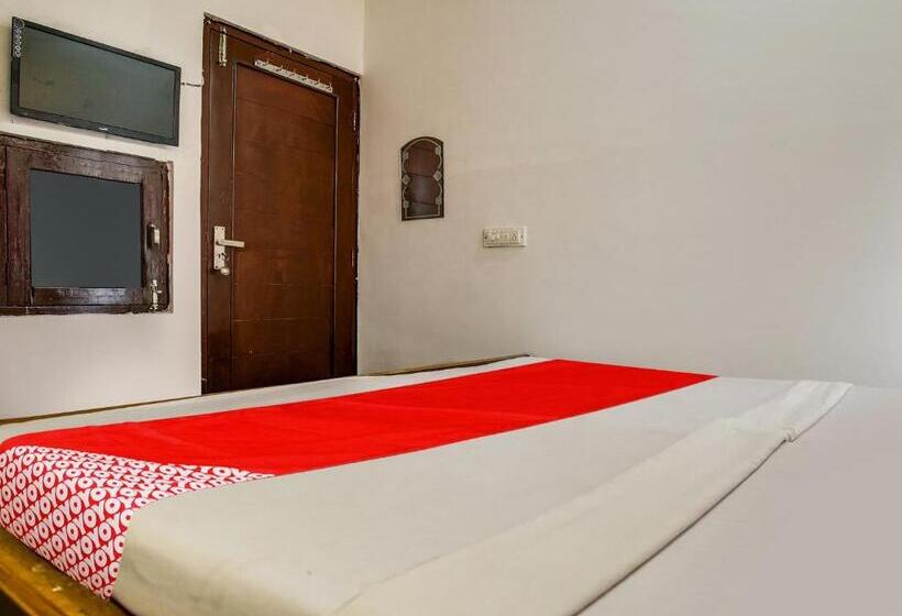 Трехместный Номер Классика, Oyo Hotel Sun Stone