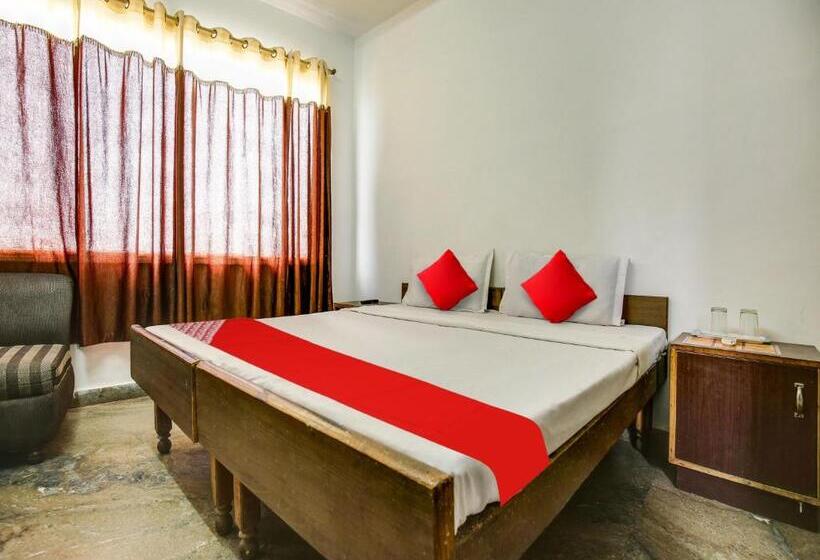 Трехместный Номер Классика, Oyo Hotel Sun Stone