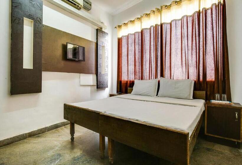 트리플 클래식 룸, Oyo Hotel Sun Stone