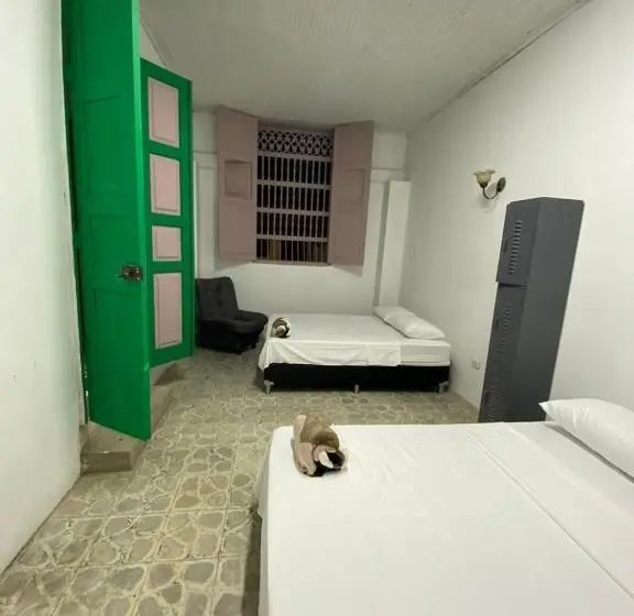 اتاق استاندارد چهار تخته, Origen Hostel Jardín
