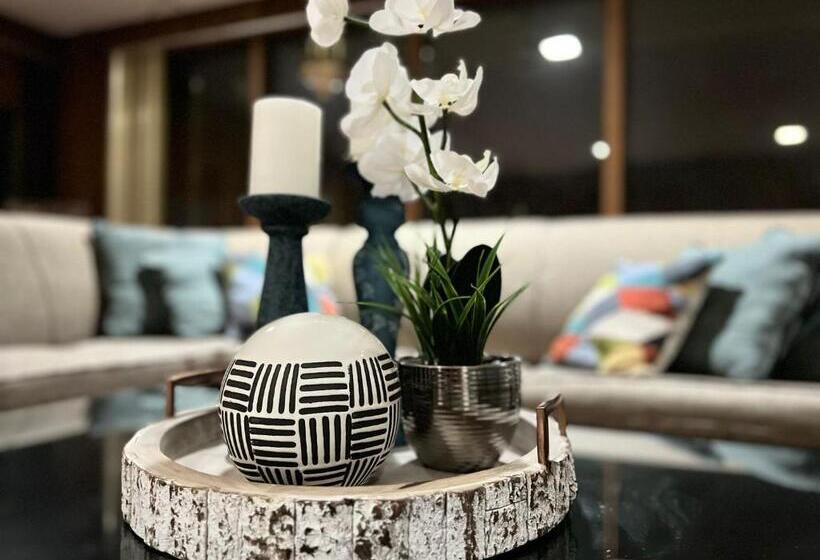 اتاق استاندارد با تخت بزرگ, Pill Hill Mansion