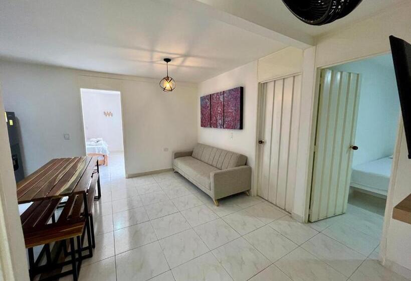 آپارتمان 3 خوابه, Apartahotel Rosedal