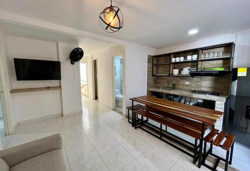 آپارتمان 3 خوابه, Apartahotel Rosedal