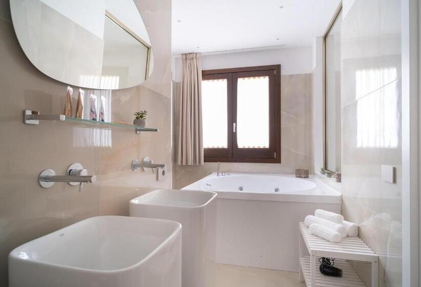 غرفة قياسية مزوَّدة بجاكوزي, Acquamarina Rooms