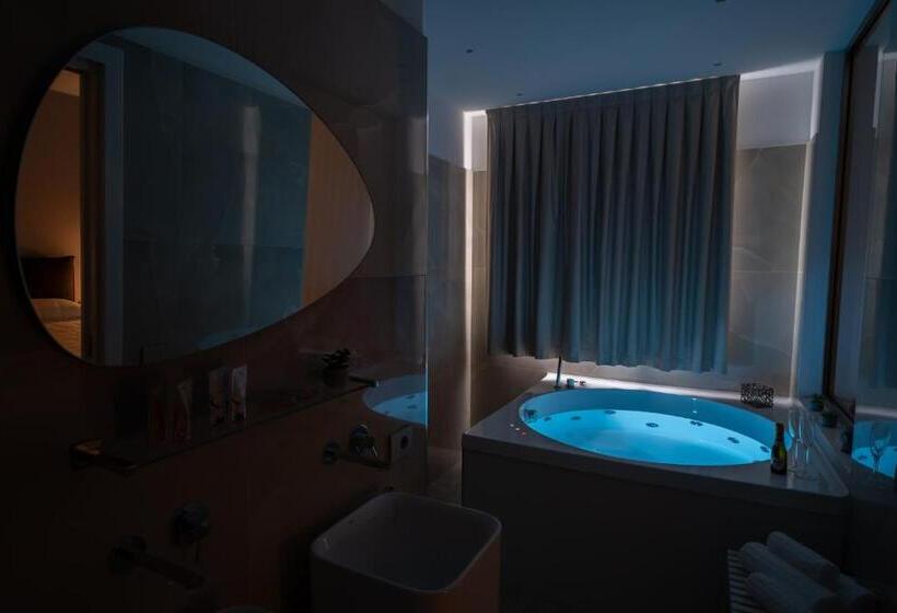 غرفة قياسية مزوَّدة بجاكوزي, Acquamarina Rooms