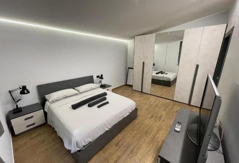 Номер Deluxe Кровать Кинг, Industrial House 3