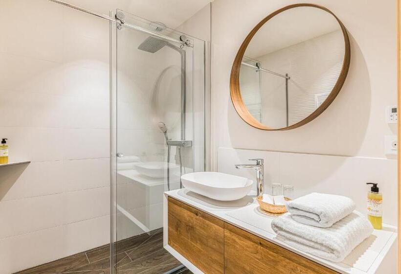 デラックスルーム, Maison De Pagneux