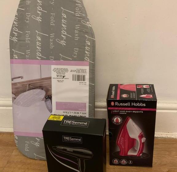 خانه 3 خوابه, Sam’z Boutique